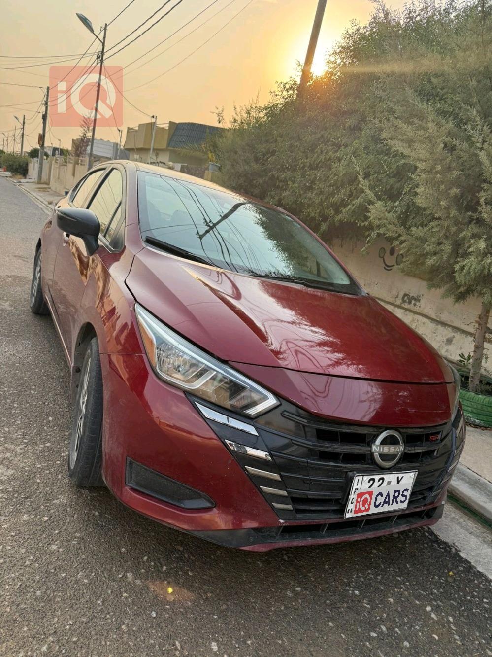 نيسان فيرسا
